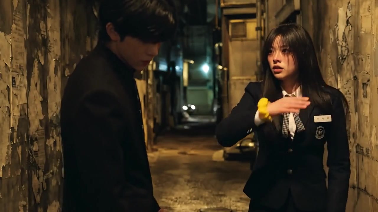 죽도록 미워한 내 남자친구에게의 두 주인공